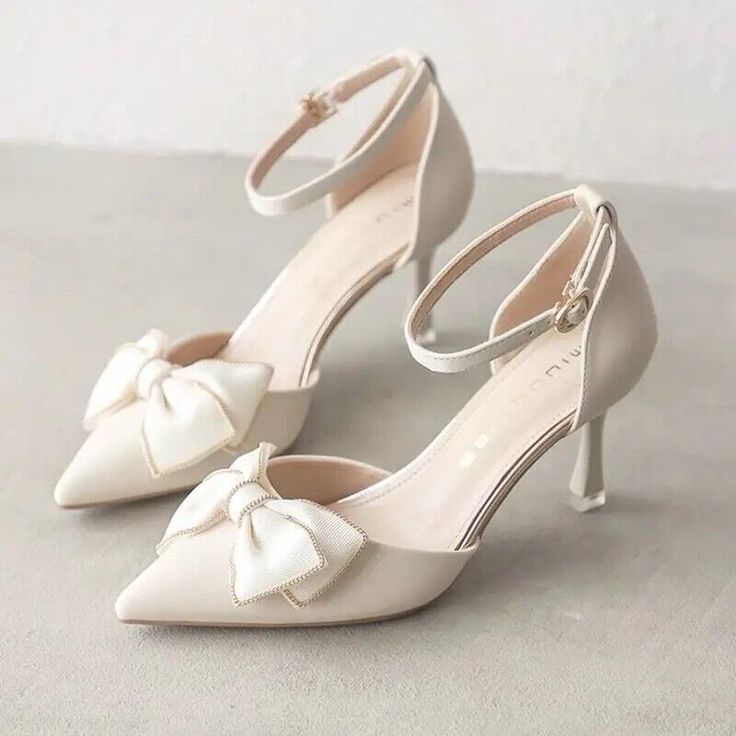 Luxury Women's High Heels - Elegant Party Wear (Classic Black Patent)Luxury Women's High Heels - Elegant Party Wear (Beige Chunky Block)