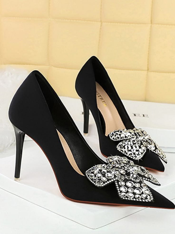 Luxury Women's High Heels - Elegant Party Wear (Classic Black Patent)Luxury Women's High Heels - Elegant Party Wear (Beige Chunky Block)
